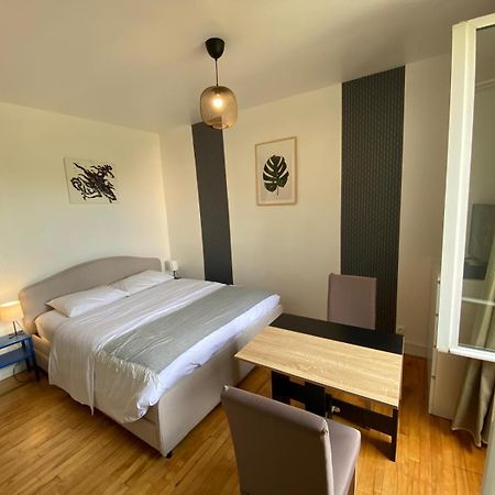Studio De Charme Pantin Bagian luar foto