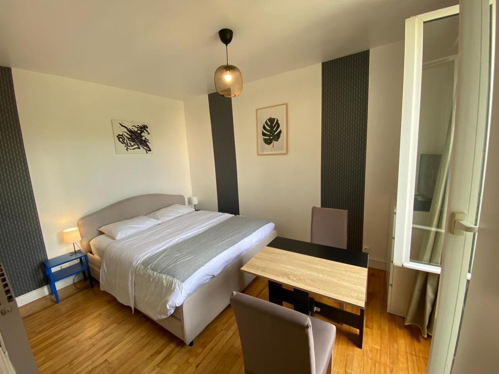 Studio De Charme Pantin Bagian luar foto